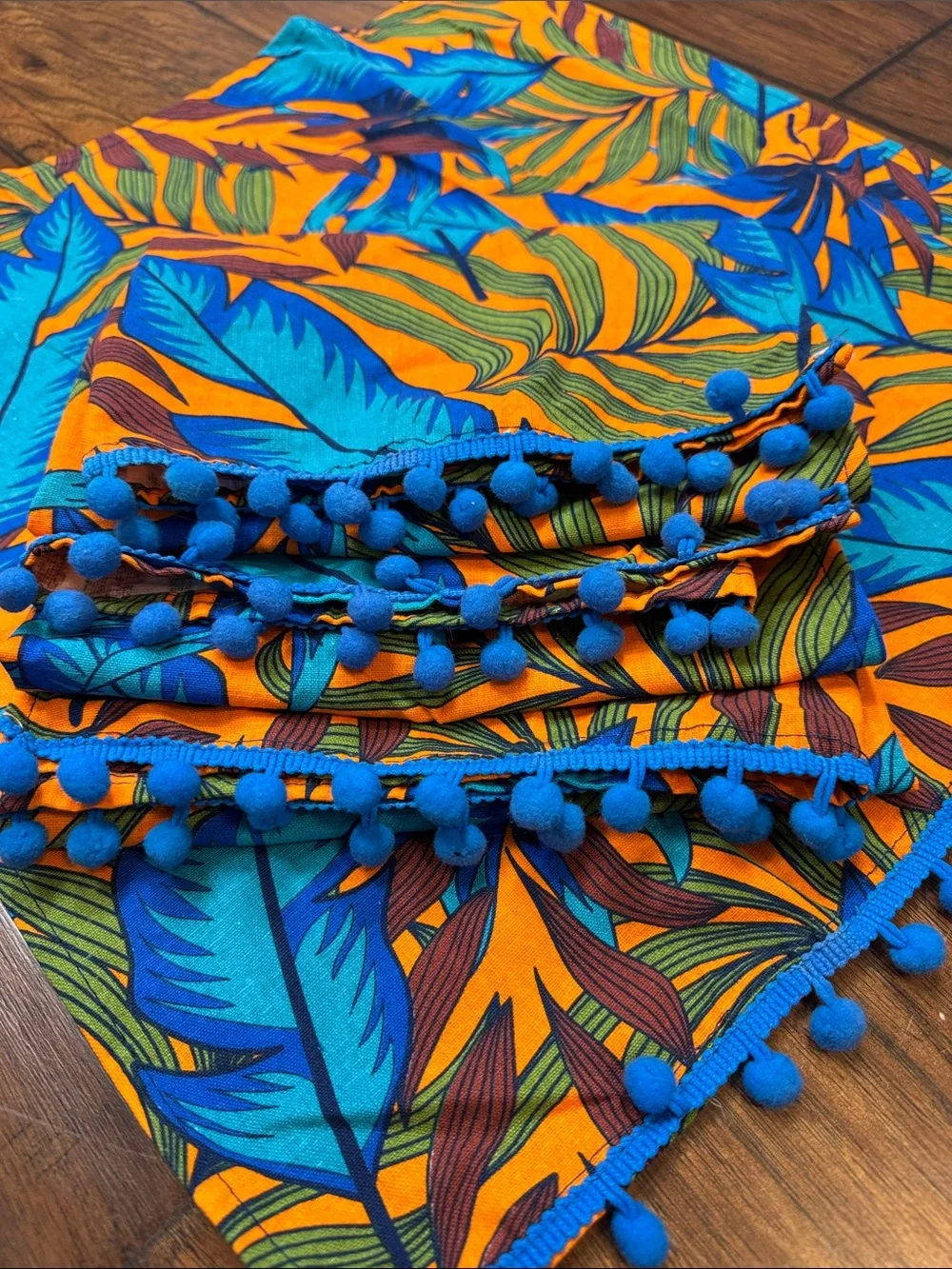TMD Set of 4 Tropical Cloth Napkins Blue Orange Pom Pom Trim 19x19 NWOT